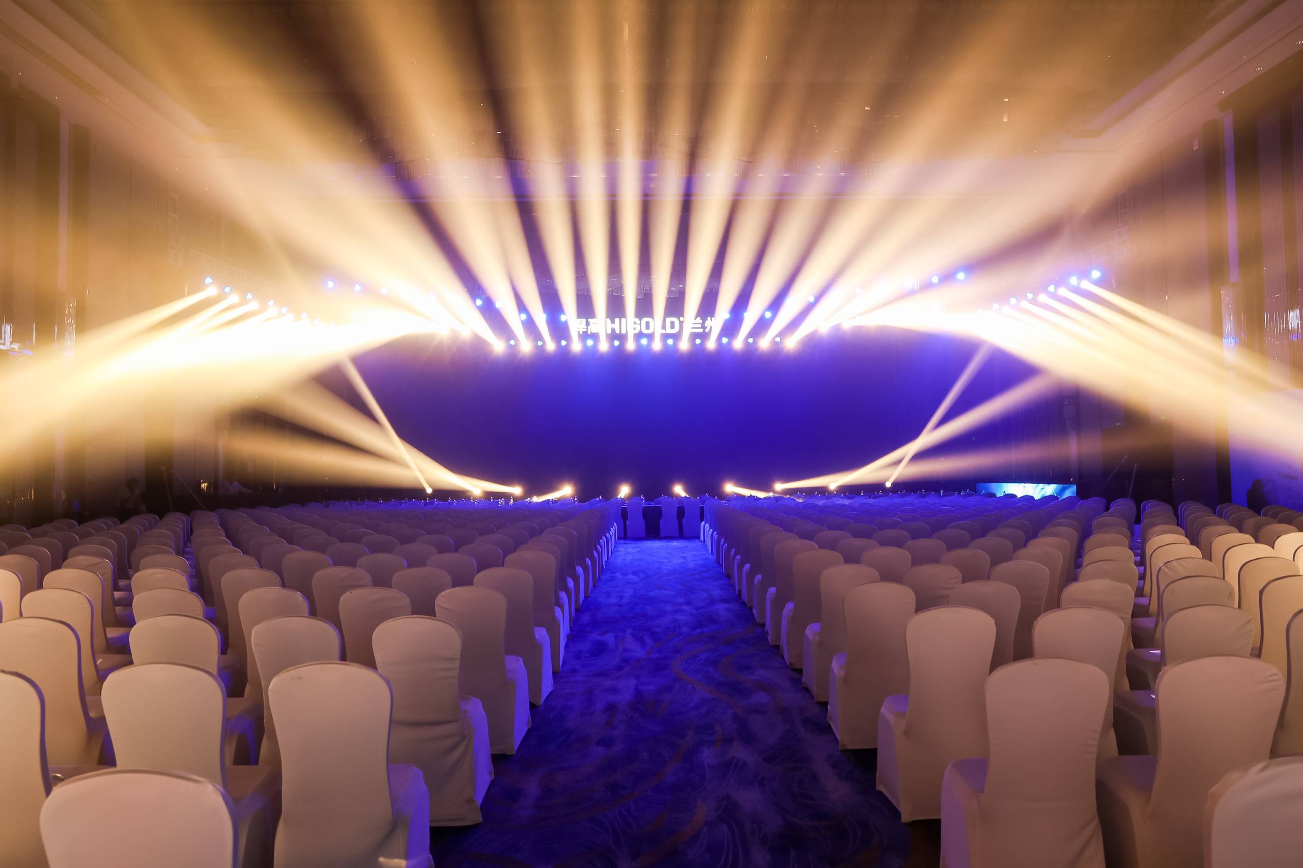 RON_0550.jpg RON_0550.jpg