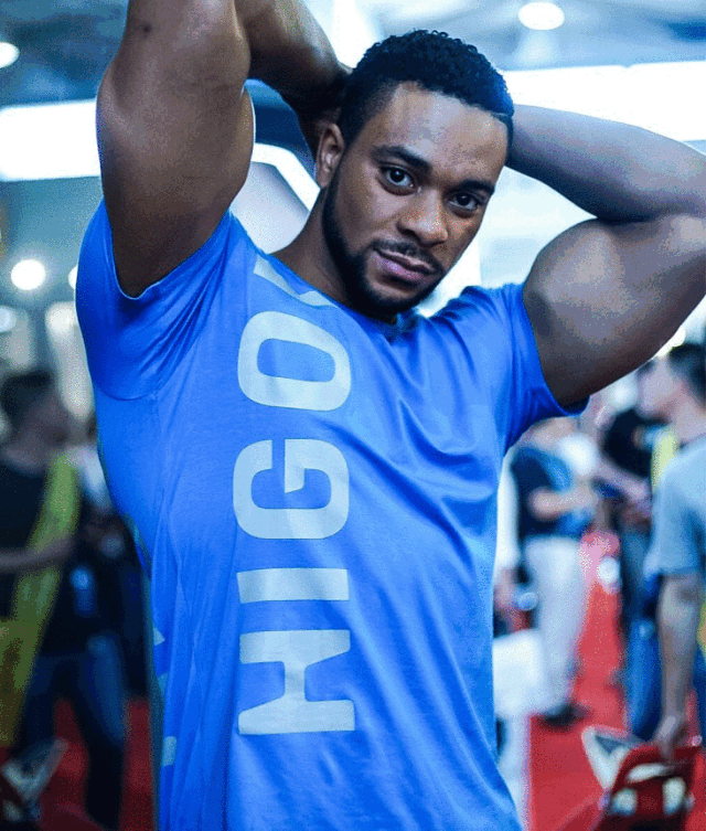 1598337173874758.gif 03.gif